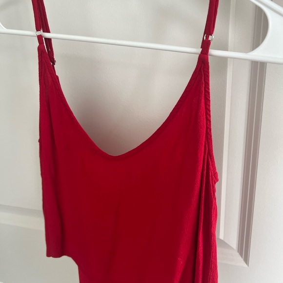 Red Top - Picture 2 of 2